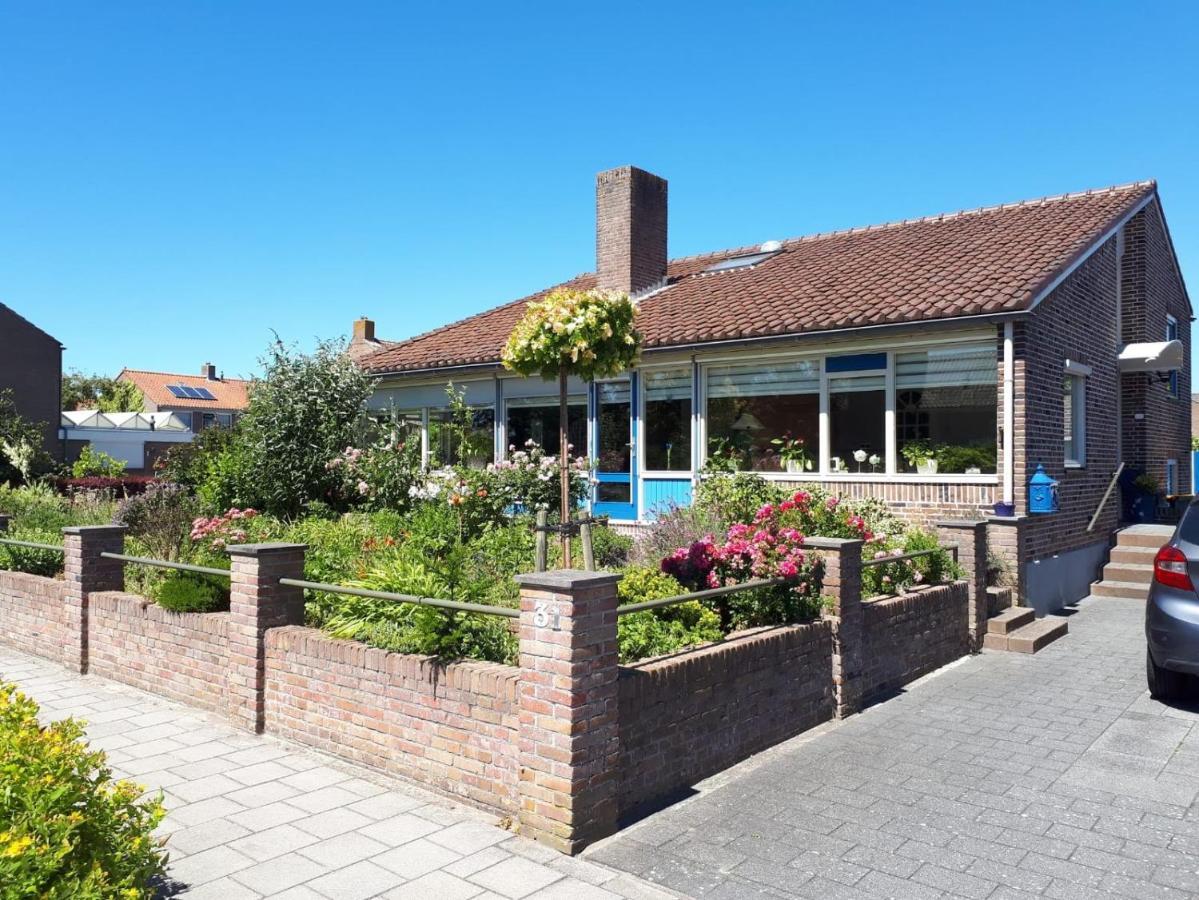B&B De Blauwe Tulp Noord-Scharwoude Exterior photo